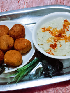 फलाफल और हम्मस(falafala aur hummus recipe in hindi) रेसिपी मुख्य फोटो