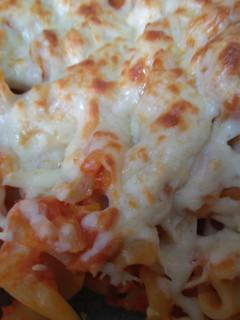 Una foto de Fusilli gratinado con maíz y atún