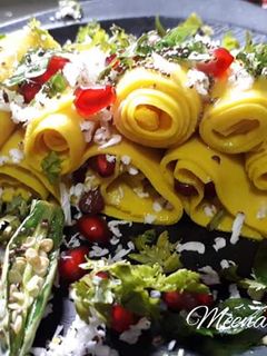 बेसन खांडवी (Besan Khandvi recipe in Hindi) रेसिपी मुख्य फोटो