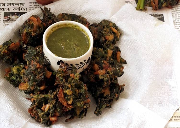 Karemu ke saag ki pakudi