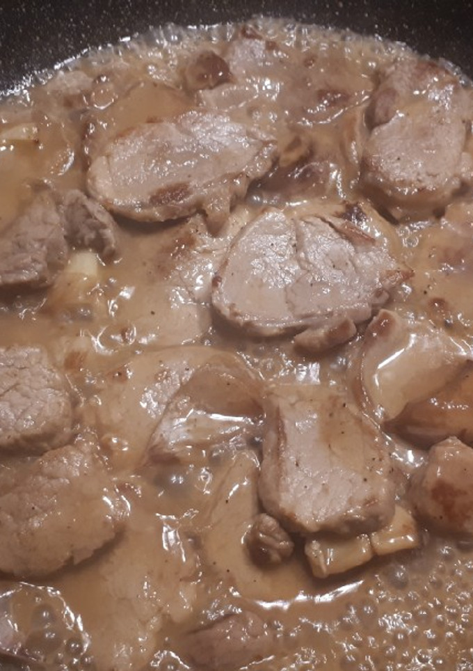 Una foto de Solomillo de cerdo al ajillo
