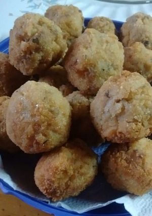 Una foto de Croquetas de arroz y pollo 😉