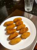 Croquetas de gambas al ajillo