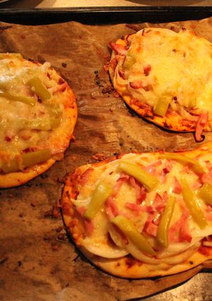 Una foto de Pizzettas y demases de lunes nublao