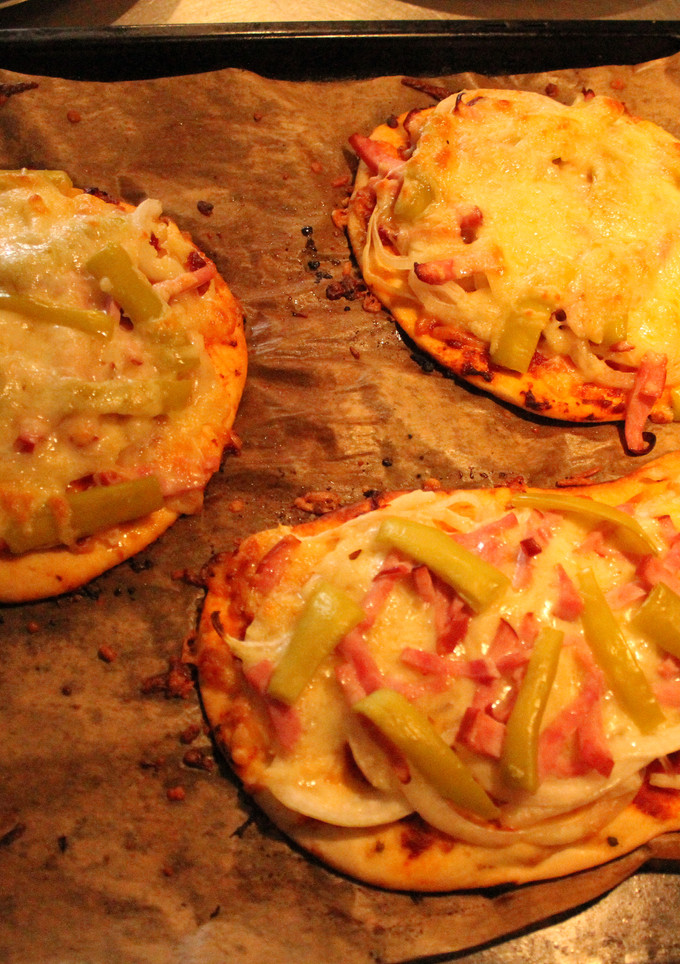 Una foto de Pizzettas y demases de lunes nublao