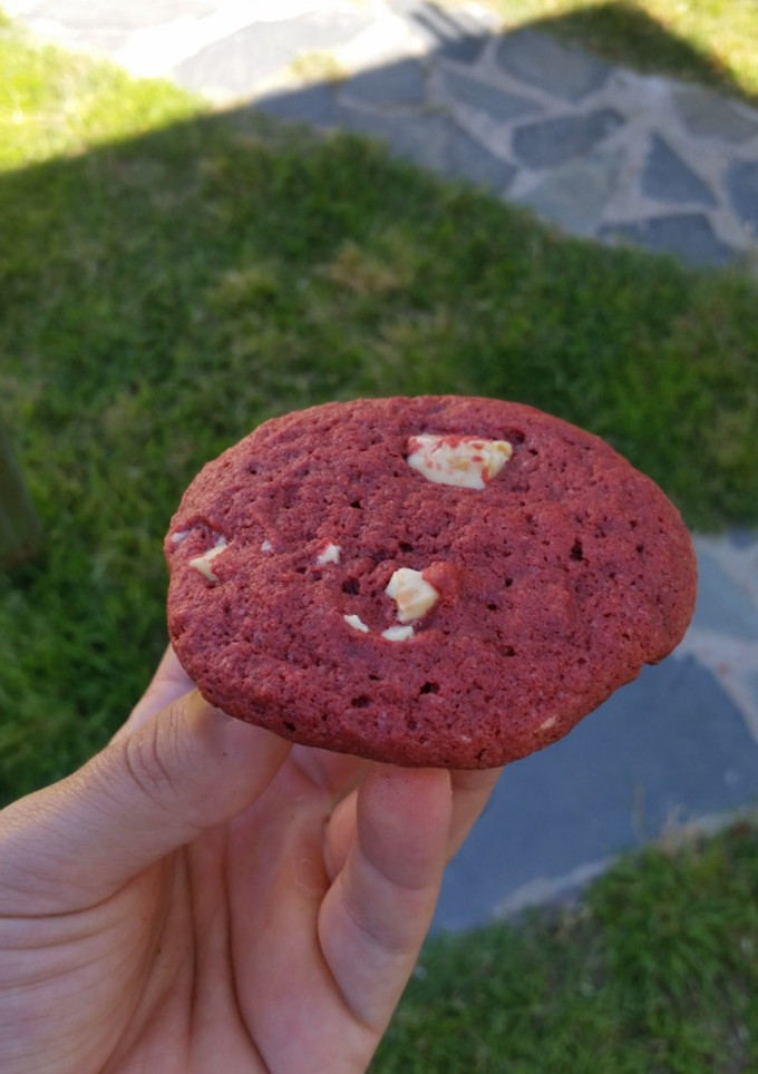 Una foto de Cookies terciopelo, Cookies revelvet, Galletones Rojos