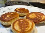 A picture of fluffy buttermilk pancake