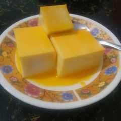 A picture of Puding susu 3 bahan.