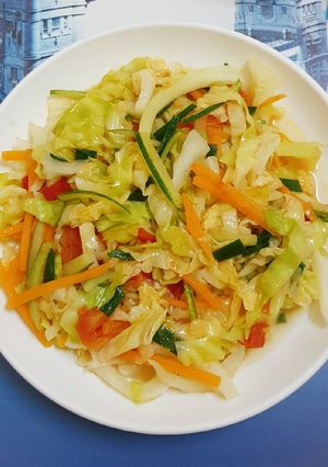 Hình của món Cải bắp xào cà chua.