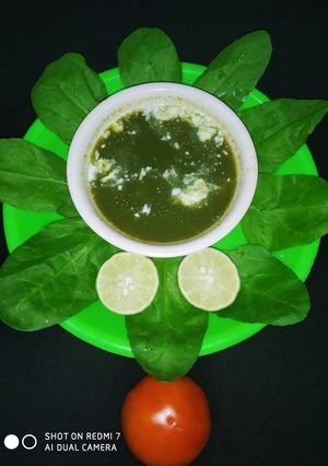 पालक सूप (palak soup recipe in Hindi) रेसिपी मुख्य फोटो