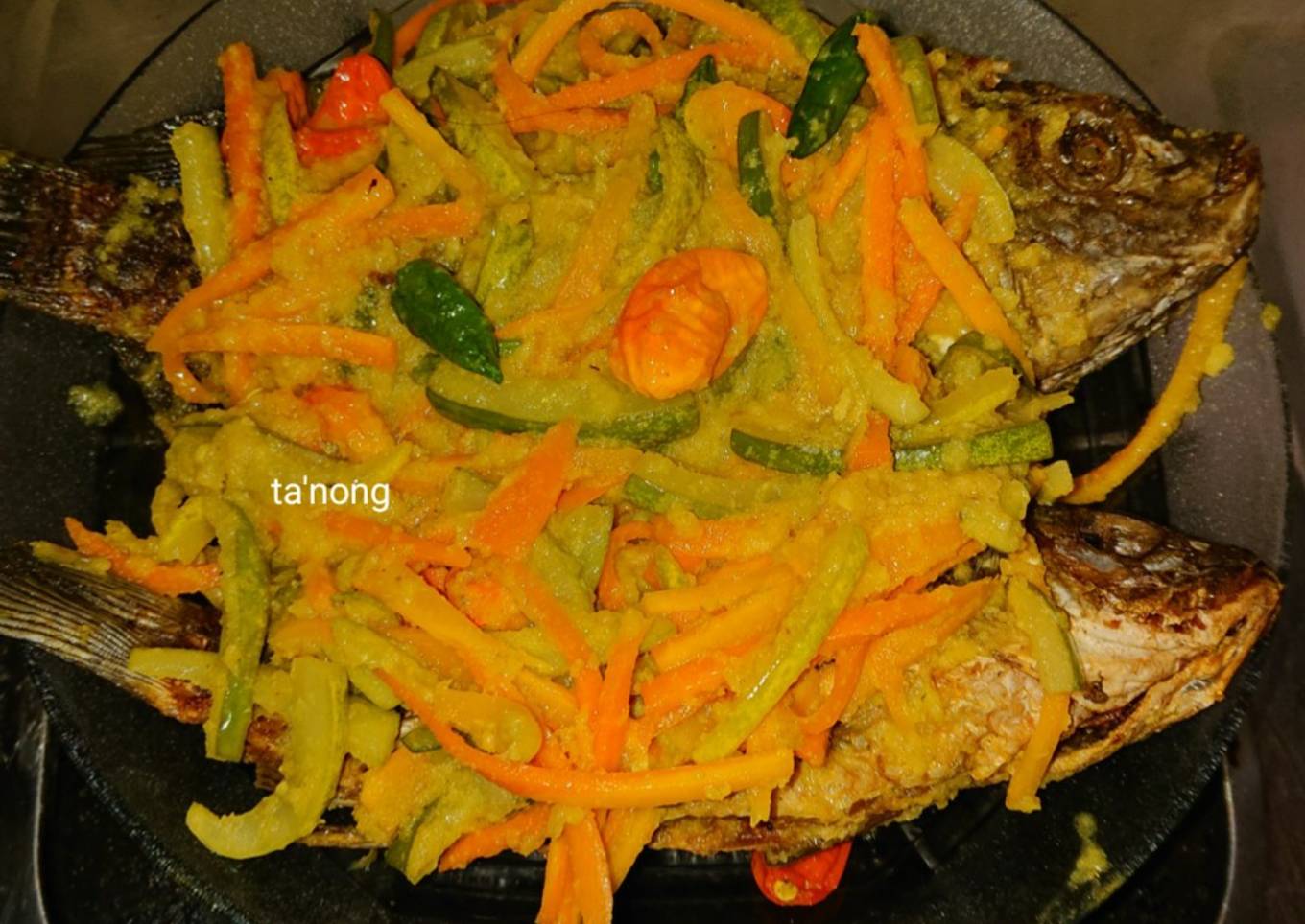 Ikan bumbu acar kuning