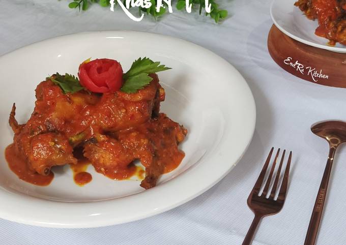 Cara membuat Ayam Goreng Sasando Khas NTT Cara membuat Ayam Goreng Sasando Khas NTT
