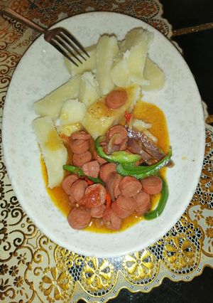 A picture of Sausage sauce.