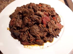 Una foto de Salpicón caliente de hígado y chorizo (Indios y Mulatas)