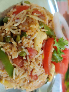મુંબઈ નો તવા પુલાવ (Bombay Tawa pulao recipe in Gujarati) રેસીપી મુખ્ય ફોટો