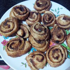 A picture of Sugar coated Cinnamon Rolls.