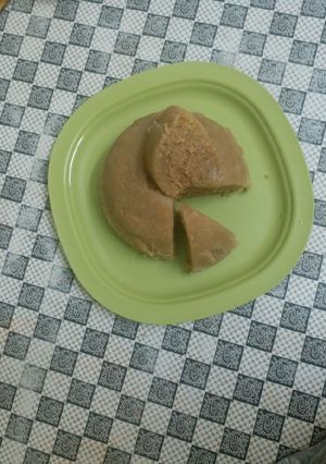 A picture of Banana whole wheat flour cake.