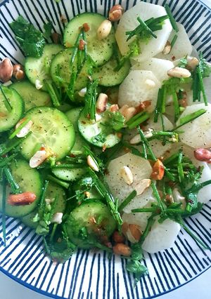 A picture of Asian salad.
