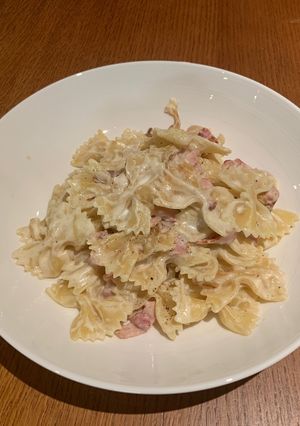 A picture of Creamy Bacon Pasta.