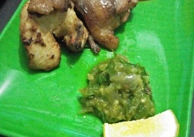 Resep Ayam goreng pop dan sambal ijo khas resto minang oleh Huda burhan