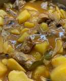 Caldo de patatas con costillas y setas
