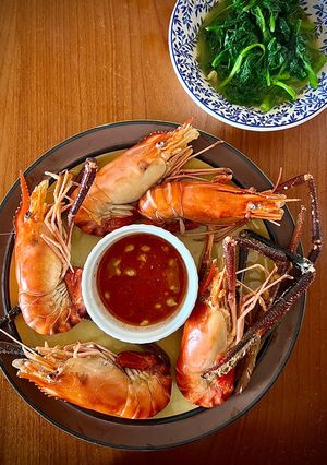 Hình của món Tôm Càng Luộc, Canh Mồng Tơi Nấu Bằng Nước Luộc Tôm.