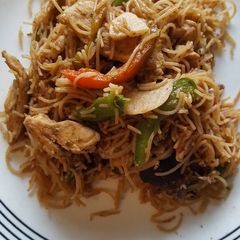 A picture of Chicken stir fry.