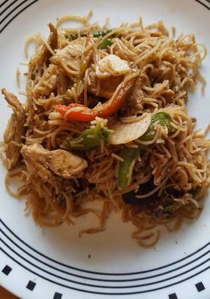 A picture of Chicken stir fry.