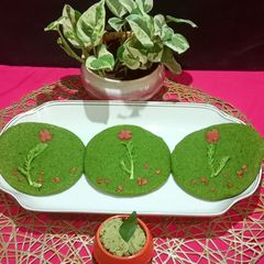 Spinach Rava Uttapam A picture of Spinach Rava Uttapam.