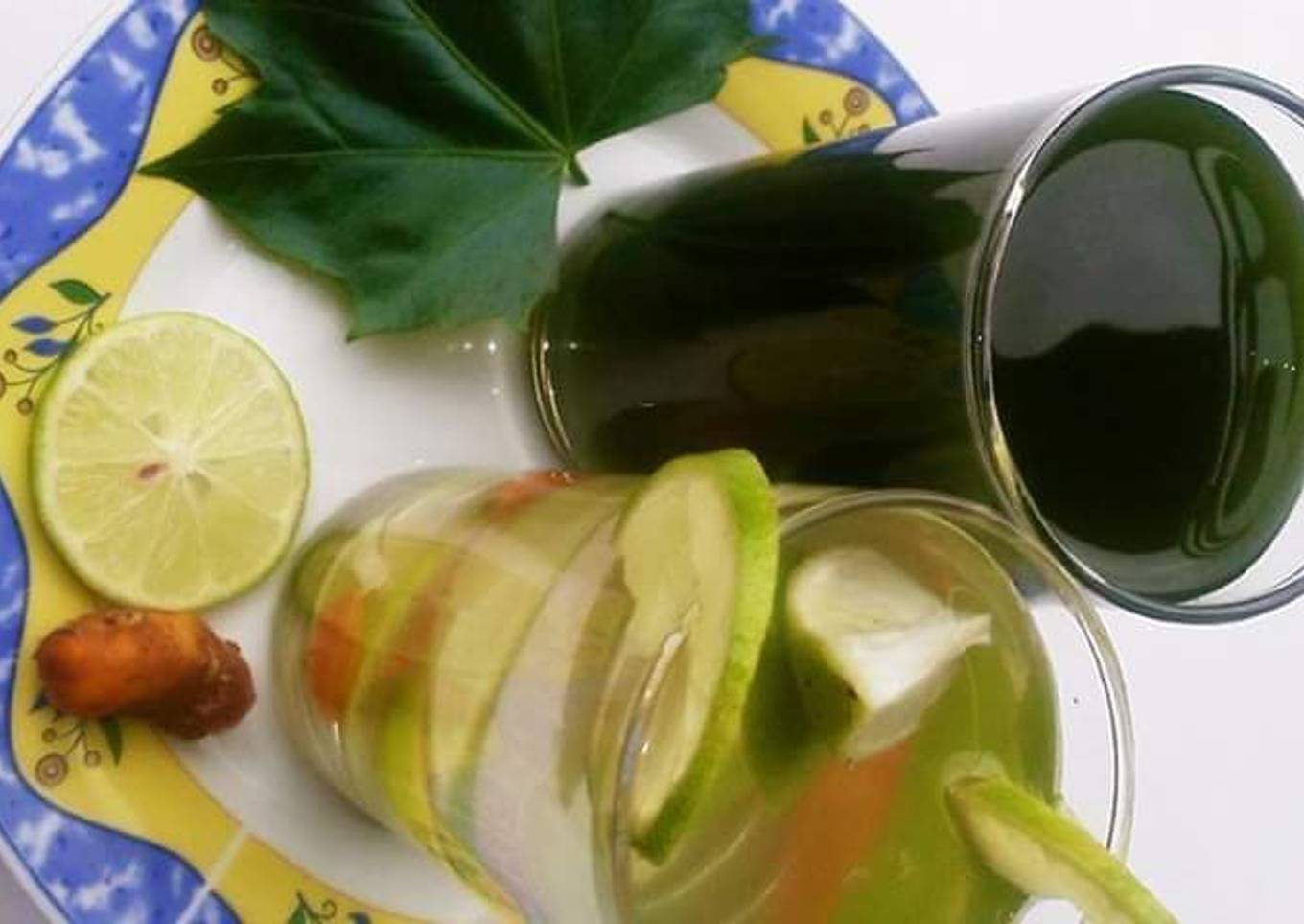Homemade flat tummy tea