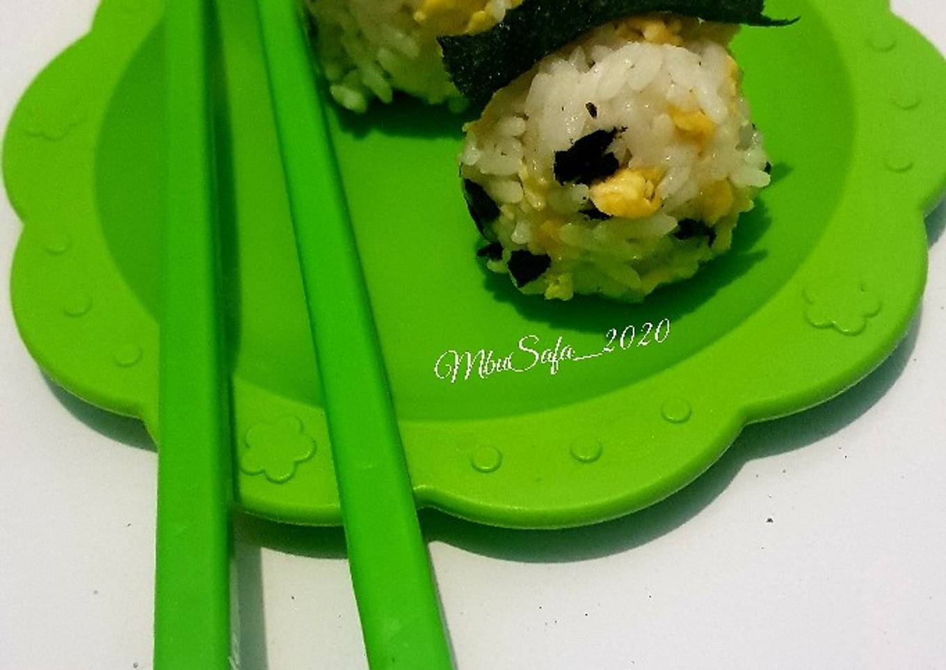 Jumeokbap (주먹밥)