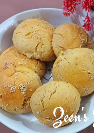 A picture of Slider Buns.