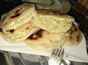 Una foto de Arepas de Reina Pepiada