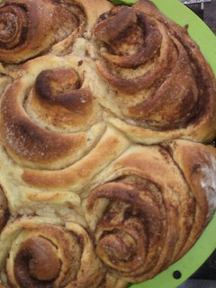 Una foto de Pastel de cinnamon rolls