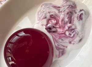 Gambar Purple Raindrop With Coconut Milk