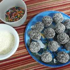 A picture of Trufas de choco (alto reciclaje)😋.