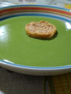 Una foto de Crema de espinacas y quesitos con thermomix