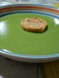 Una foto de Crema de espinacas y quesitos con thermomix