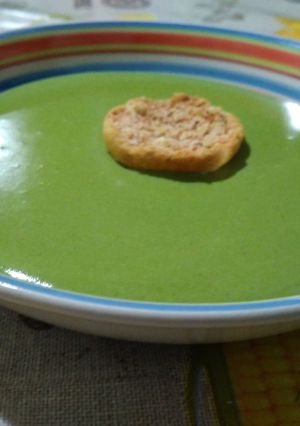 Foto principal de Crema de espinacas y quesitos con thermomix