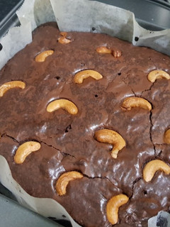 A picture of Chewy Brownies.