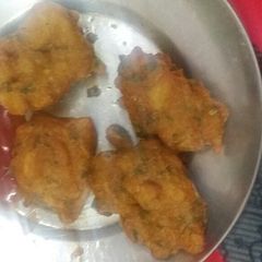 A picture of Palak pakora.