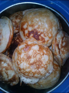 A picture of Waina(rice cakes).