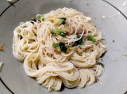 A picture of shallots onion