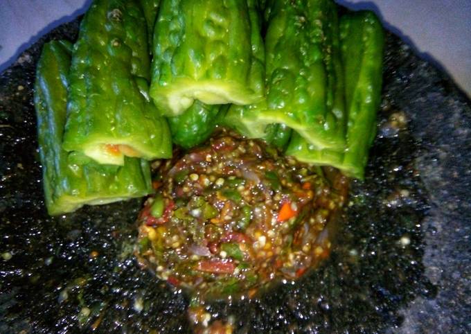 #Pare kukus sambal asam😋(lalap)