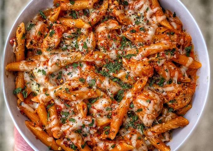 CREAMY PERI-PERI NANDO’S CHICKEN PASTA