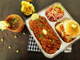 रेस्टाॅरंट स्टाईल पाव भाजी (Restaurant Style Pav Bhaji Recipe In Marathi)