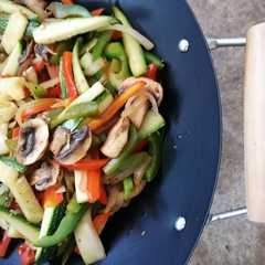 Una foto de Verduras al wok