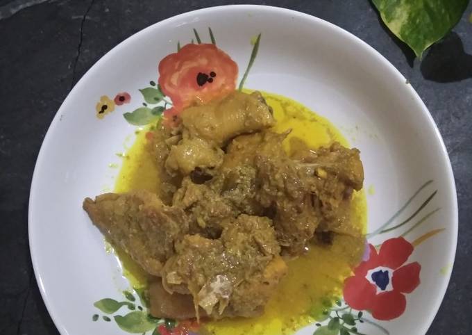 Opor Ayam Kampung