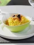 Arroz Basmati con Cúrcuma, Tajín picante y olivas negras