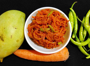 A picture of Summer carrot chilli pickle.